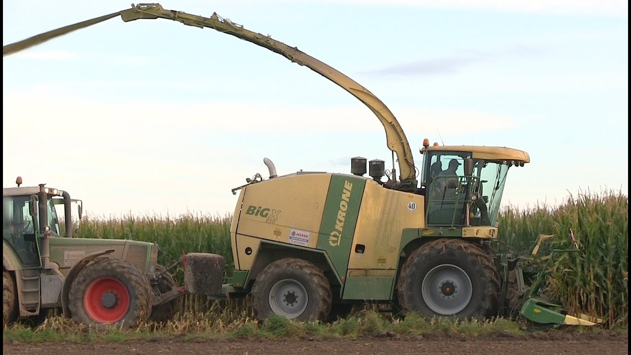 Krone BiG X 850 Maish&auml;cksler bei der Maisernte