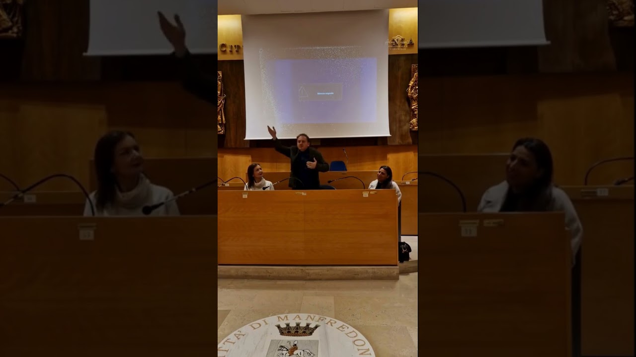 🗞️📸 Presentato il calendario “Manfredonia Meravigliosa”
