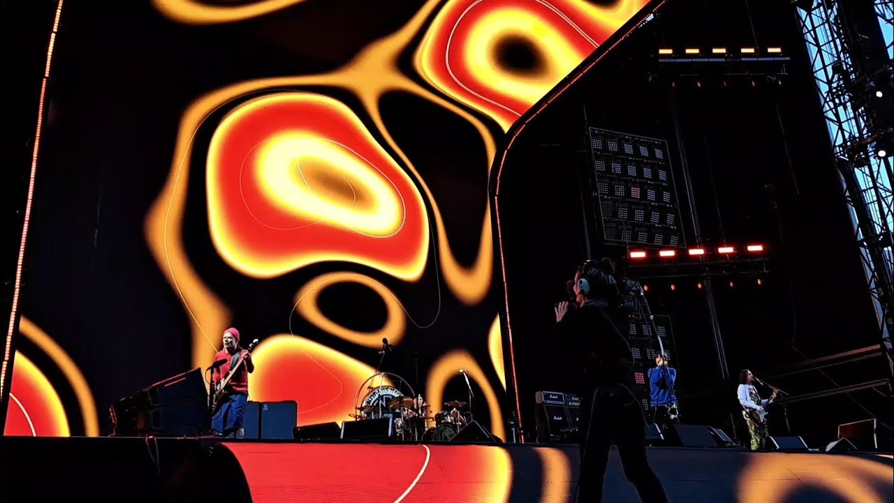 Red Hot Chili Peppers (live) - Dani California - Hampden Park, Glasgow 2023