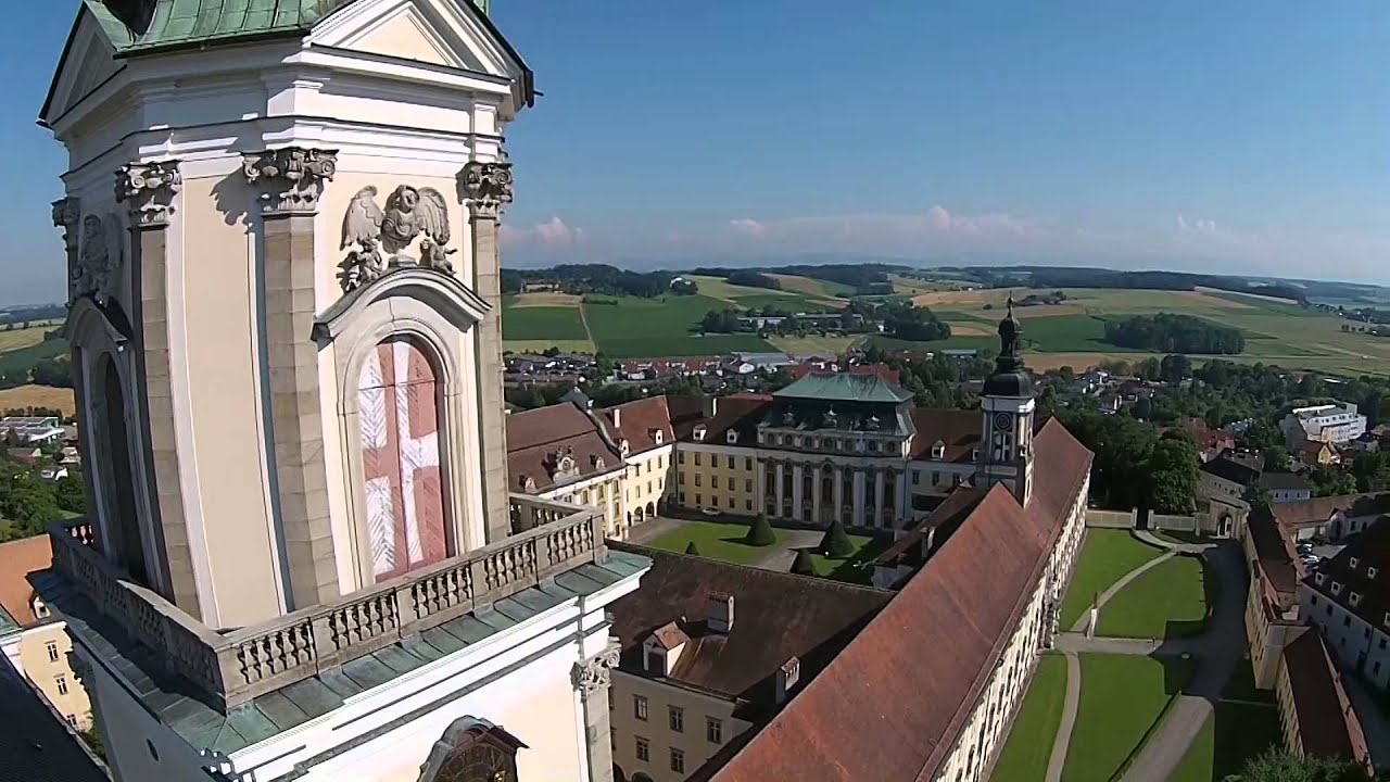 Stift St.Florian  (filmed with DJI Phantom 2)