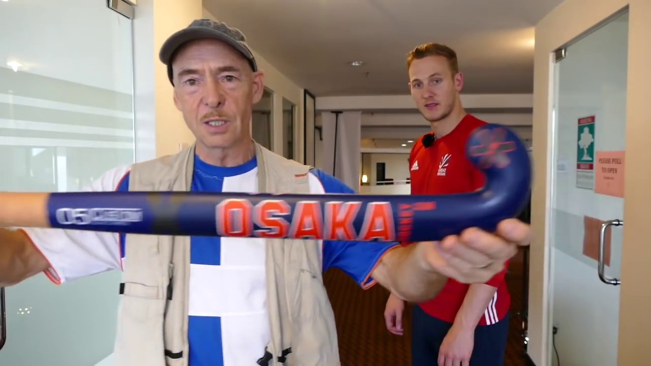 David Ames  How to select a hockey stick. GB hockey player takes us through his stick setup.