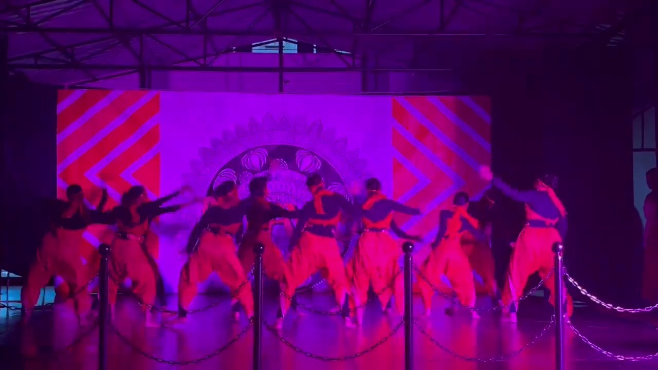 Poothapaatu dance performance 