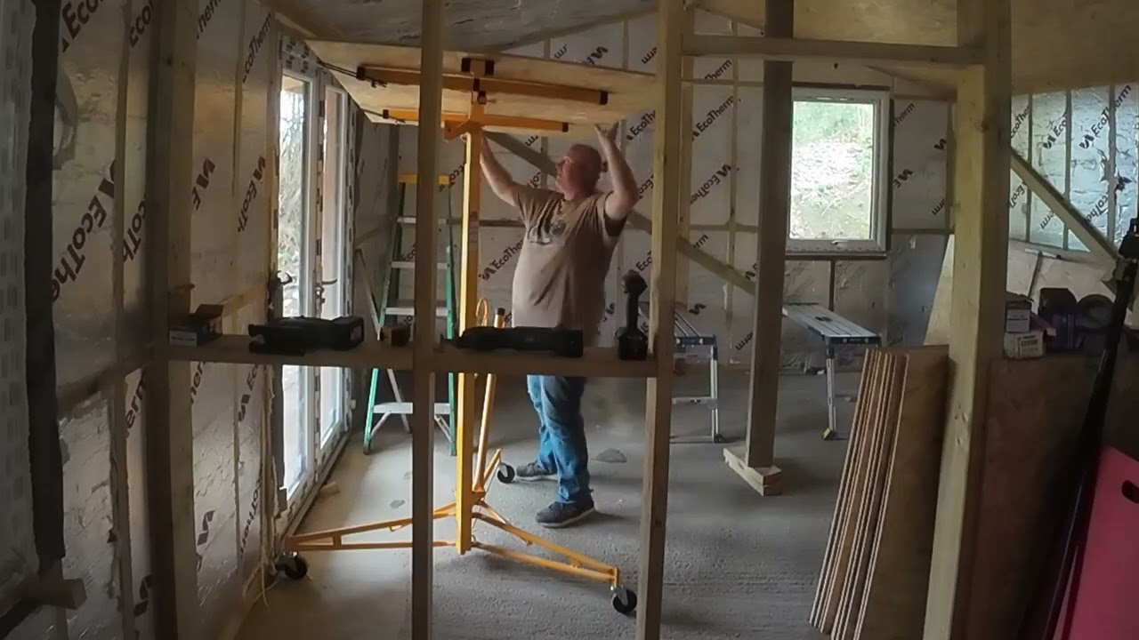 Строительство пассивного сарая 🏠 — Внутренняя изоляция и обшивка: Отключение от электросети в 202...