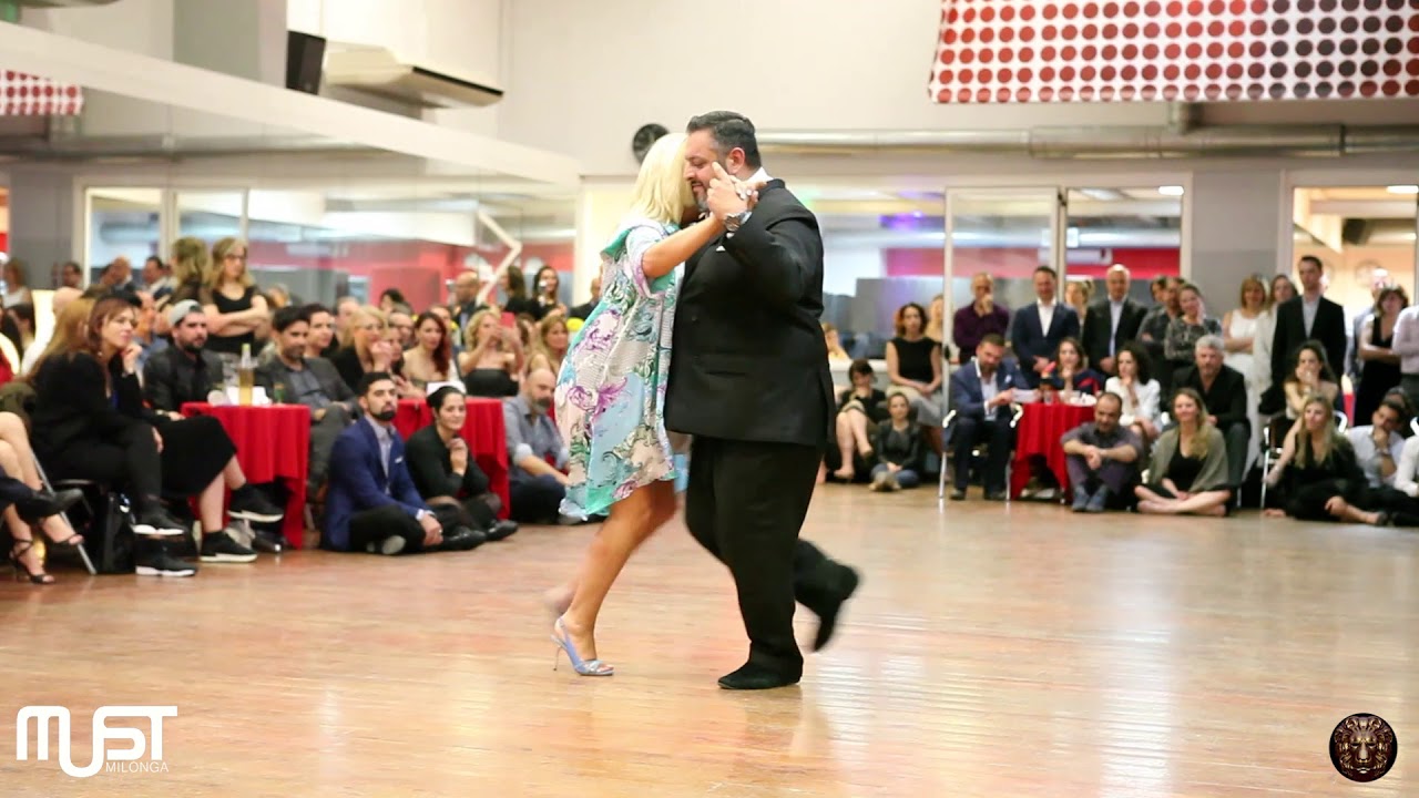 Show Leo Ortiz Yanina Erramouspe al MUST !!! Milonga 