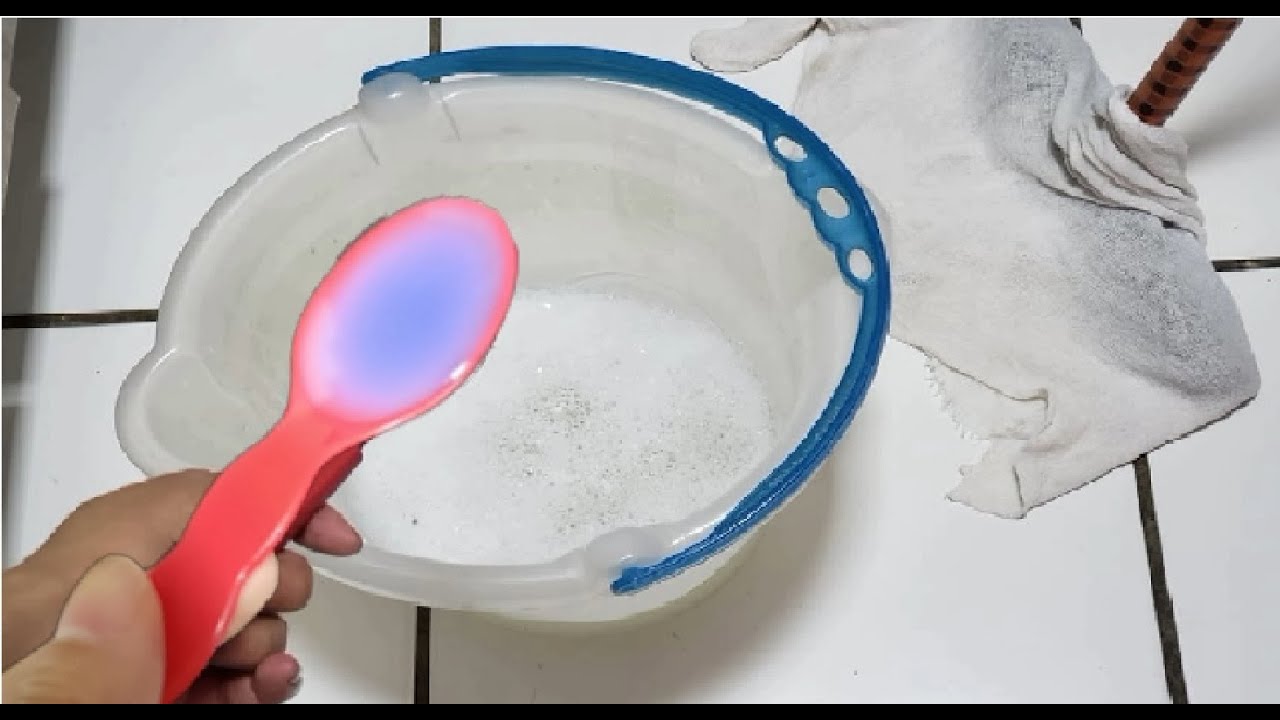 USE 1 COLHER DISSO PARA PASSAR O PANO NO CHÃO,PISO LIMPO E CHEIROSO 24 HORAS