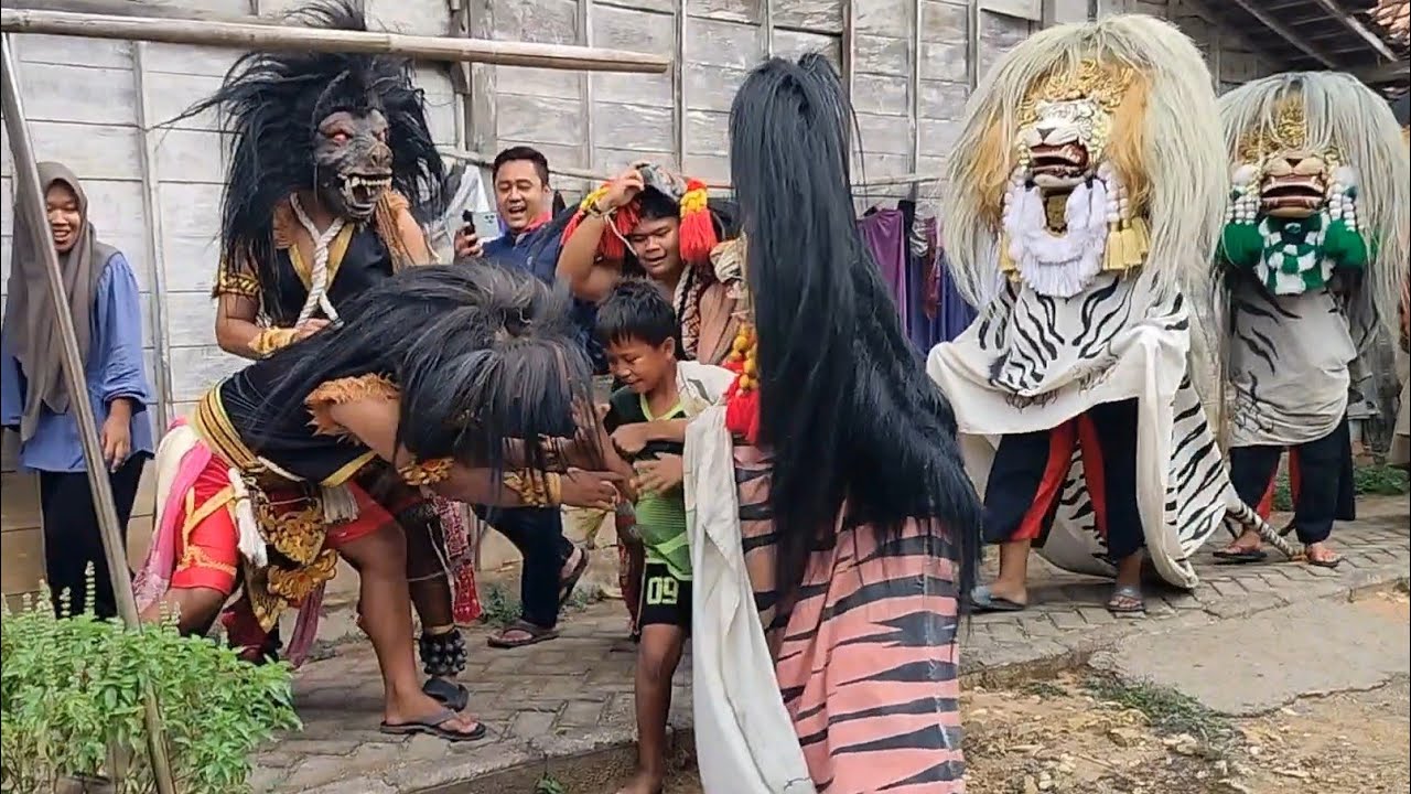 Ngakak parah ‼️Bocil Pengejek Ketangkap Basah Barongan Ngamuk 