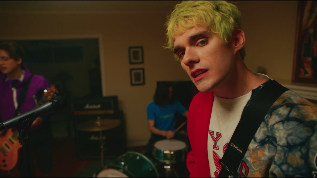 Waterparks - EASY TO HATE (Official Music Video)