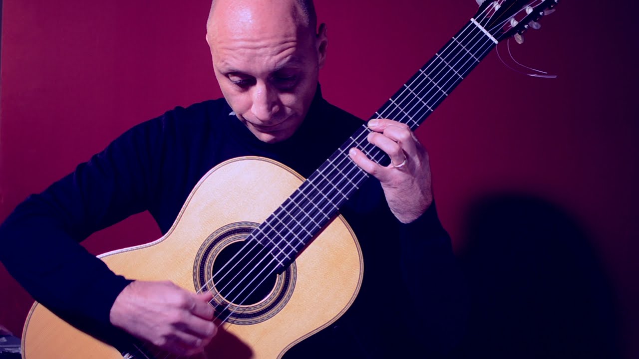 Francisco TÁRREGA - Danza Mora - Antonio RUGOLO, guitar