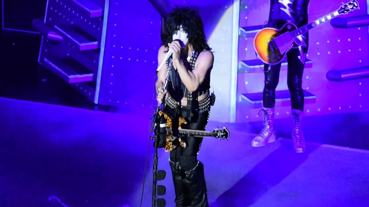 Kiss Kruise VI – Indoor Show #2, part 4 of 10:  Rock And Roll Hell