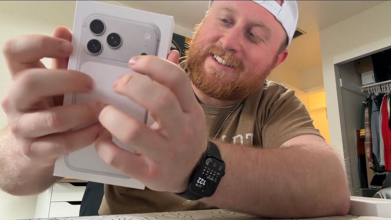 asmr - chaotic, aggressive, random (hand sounds, tapping, rambling)