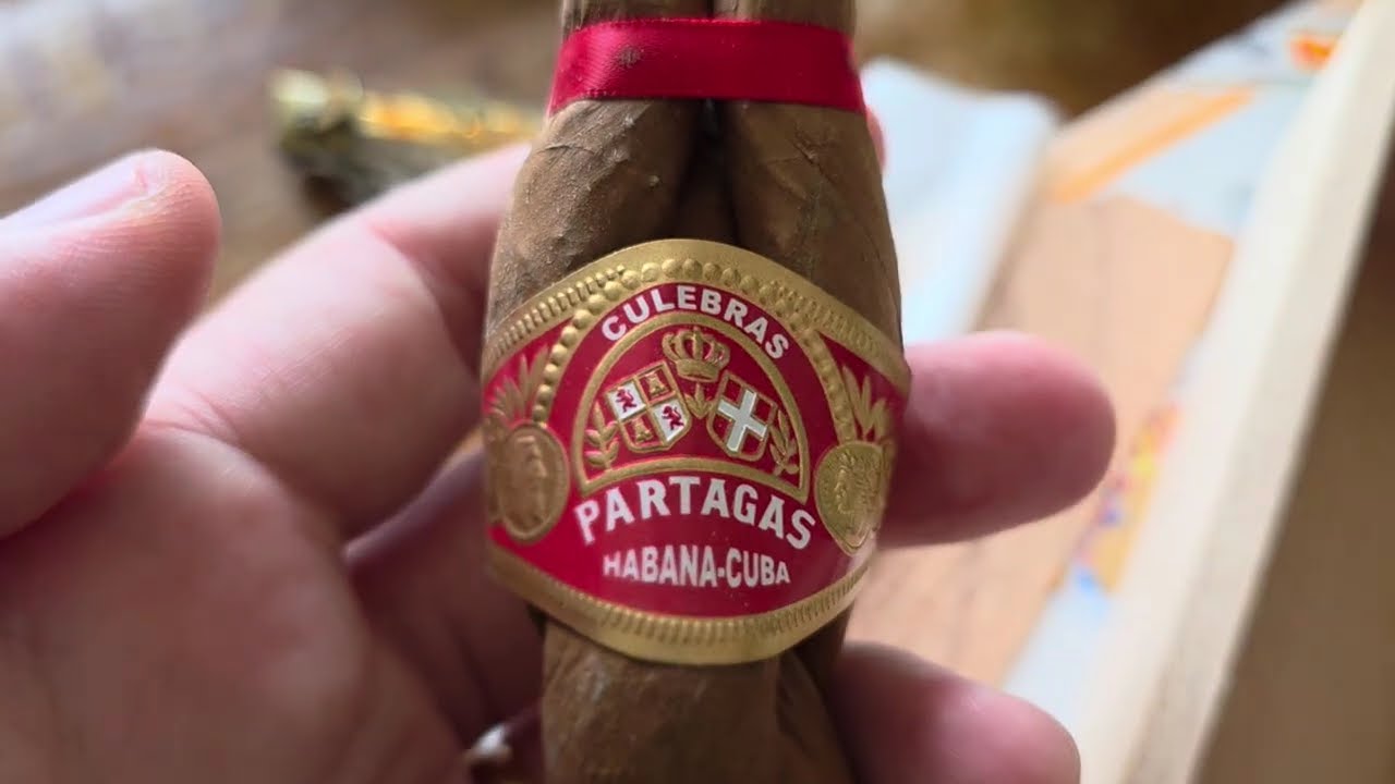 Unboxing of Partagás Culebras and dress box of 25 H.Upmann Majestic - Cuban Cigars