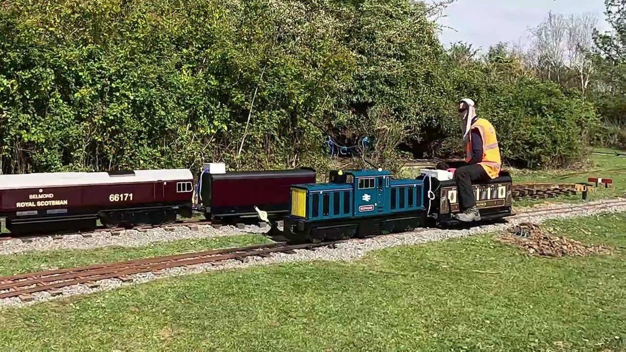 North Weald & District Miniature Railway.  (4k. 50fps)
