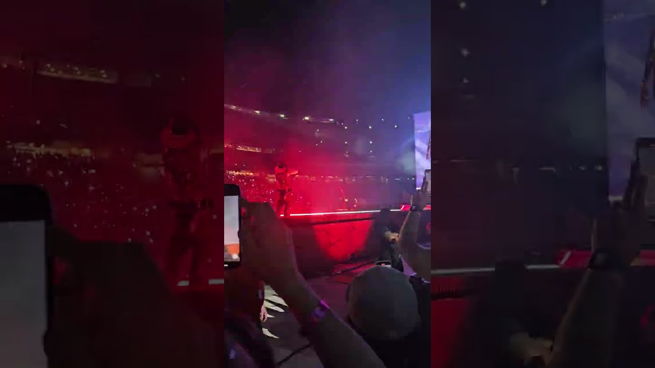 @TheWeeknd @playboicarti @gillettestadium9539 #timeless  6/11/2025