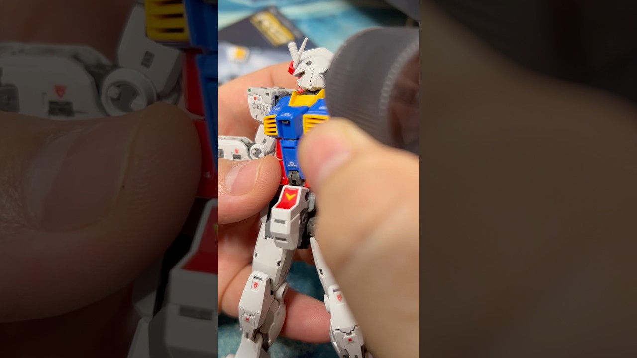 #gundam #gunpla putting some details and panel line accent on my Real grade RX 78