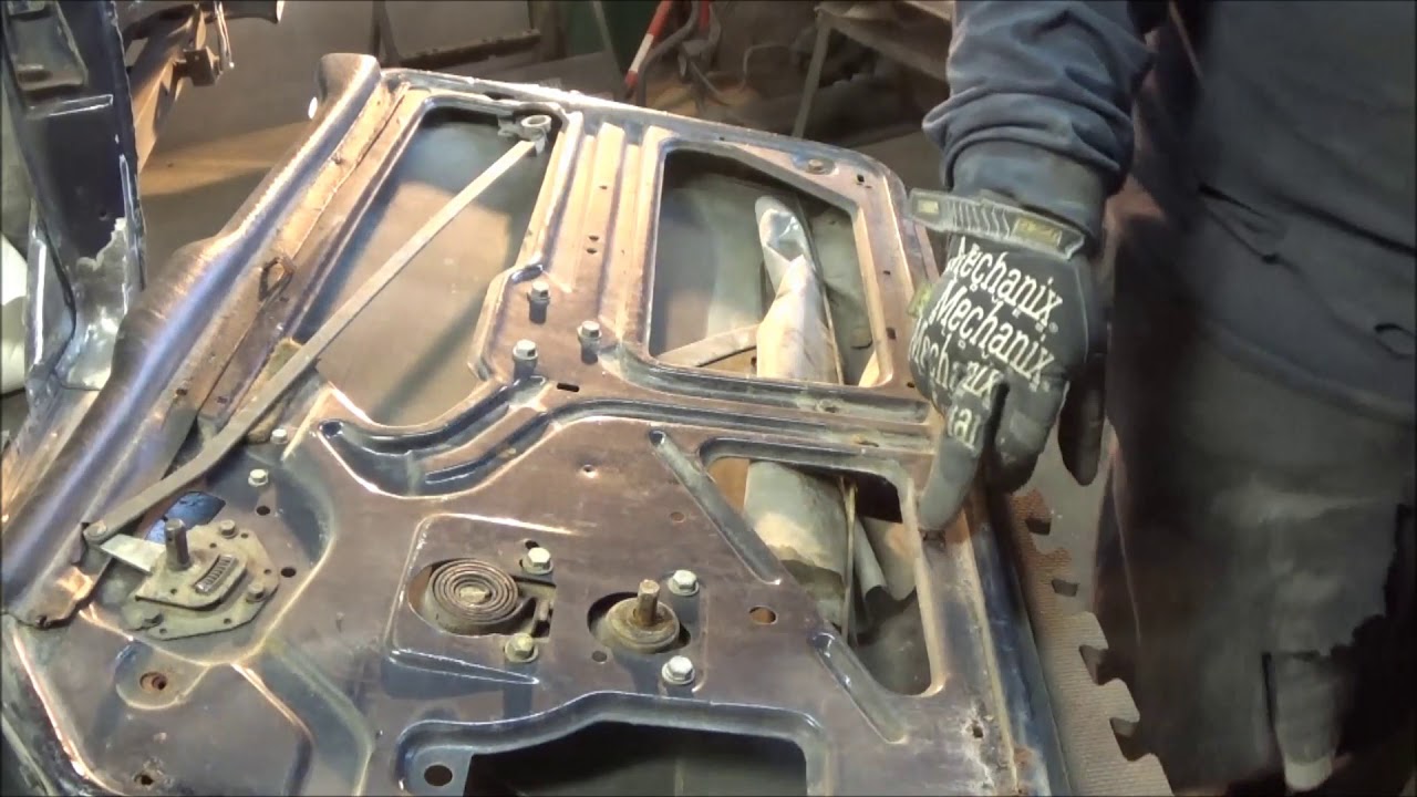 1968 Triumph TR250 Restoration, Door Stripping External Paint, Internal Components