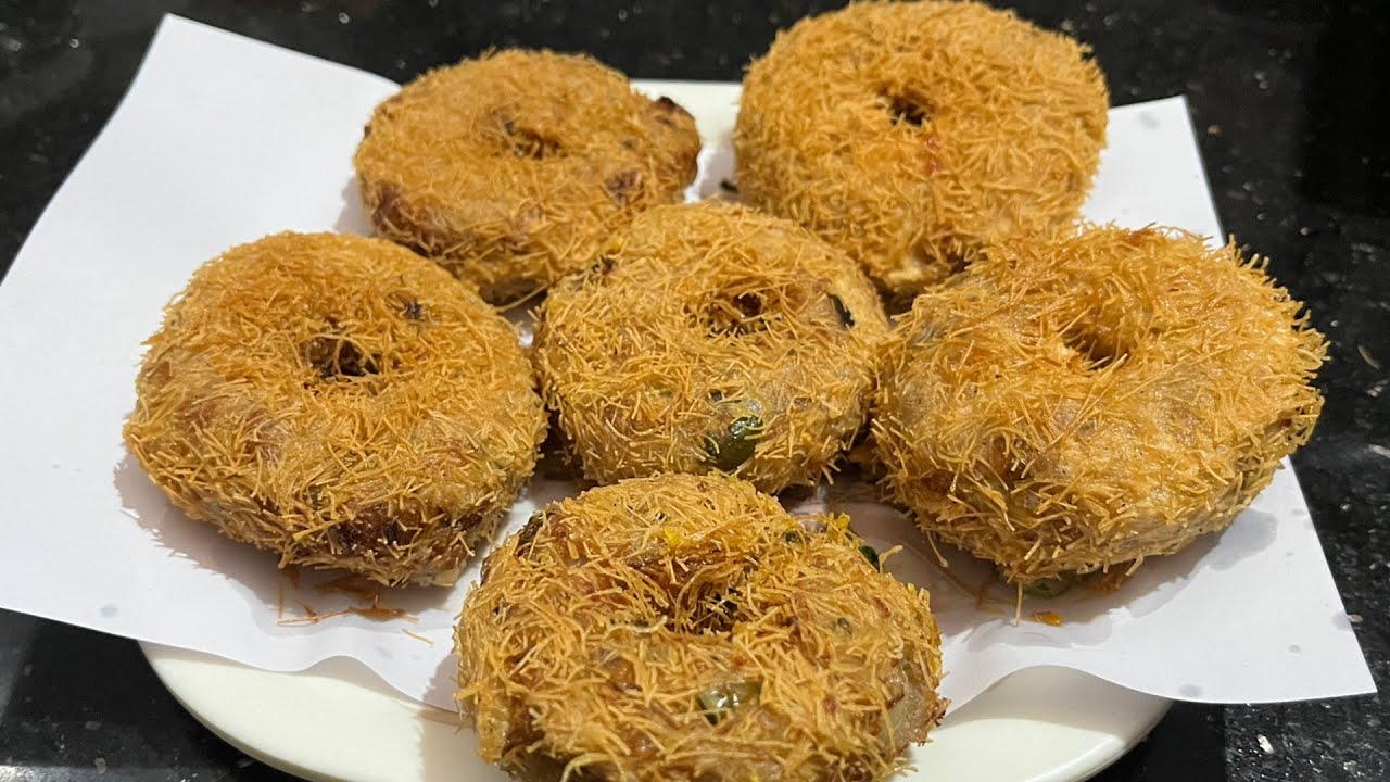 5 Min Me chicken Donuts Bnana Sikhe |Easy and quick recepie|