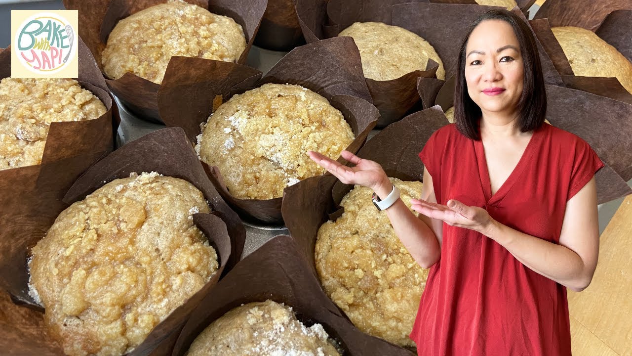 Banana Muffin with Raisins and Walnuts - Recipe | BakeWithYapi