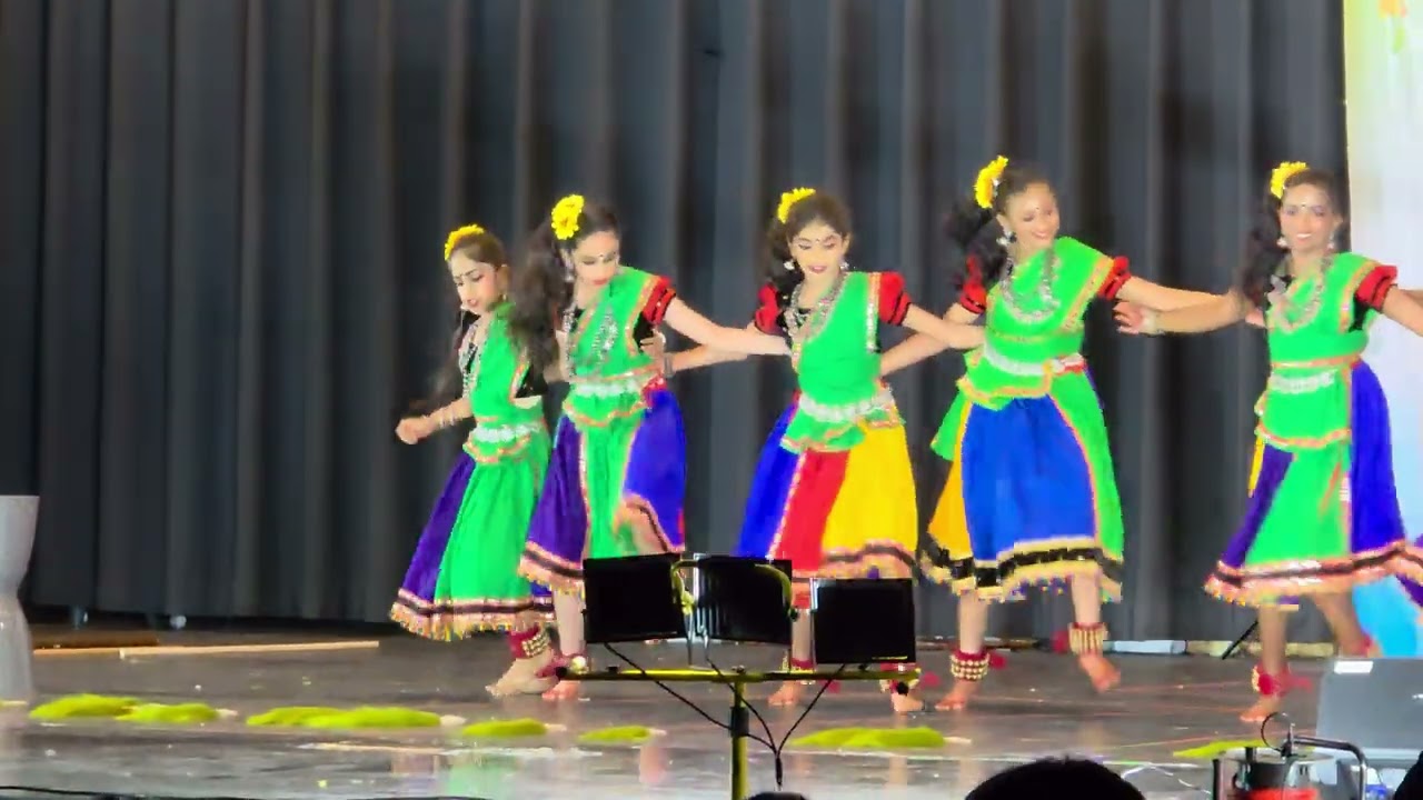 Fun folk dancer lost her prop, still continues step confidently 