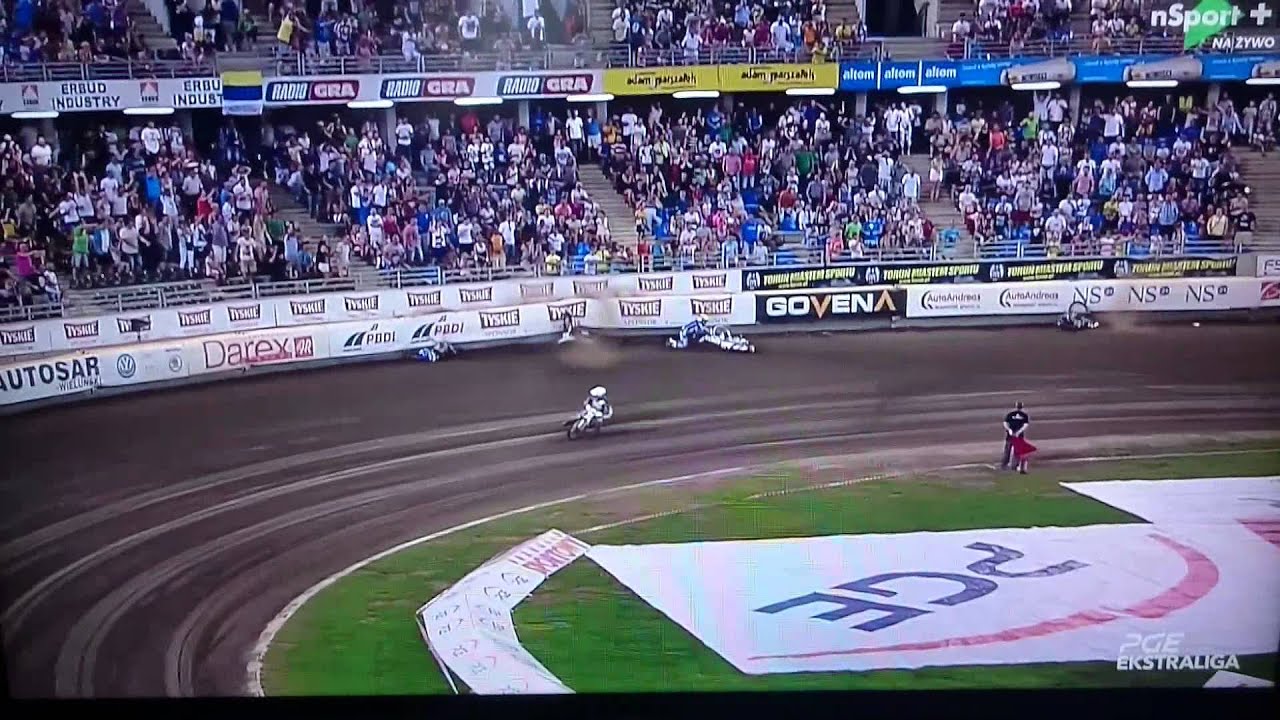 Pedersen , Doyle , Przedpełski crasch red card ,