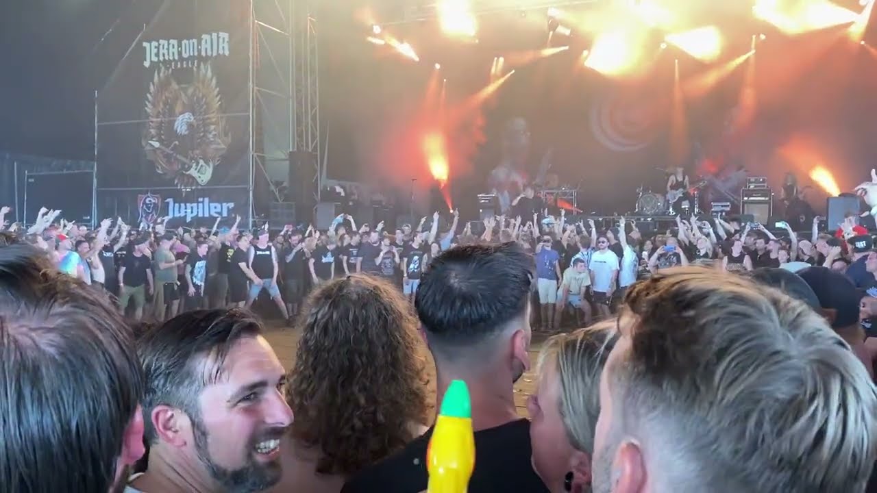 Crossfaith - Countdown To Hell (wall of death!) [LIVE at Jera On Air 2022, NL]
