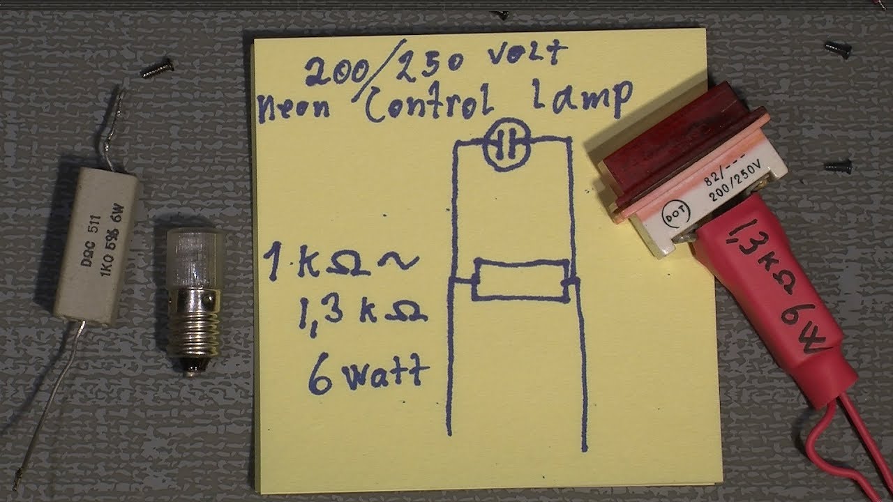 How to discharge the flash capacitor in a camera or a flash