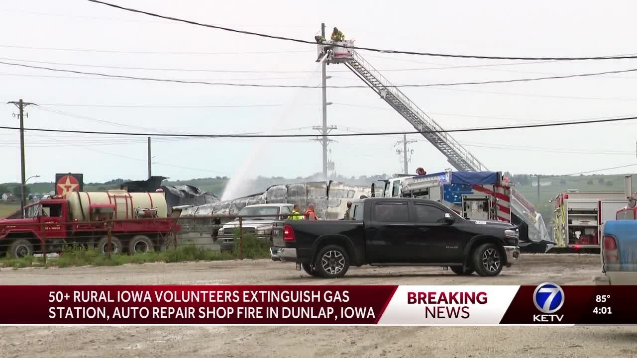 No one injured after building fire leads to flash fire in Dunlap, Iowa