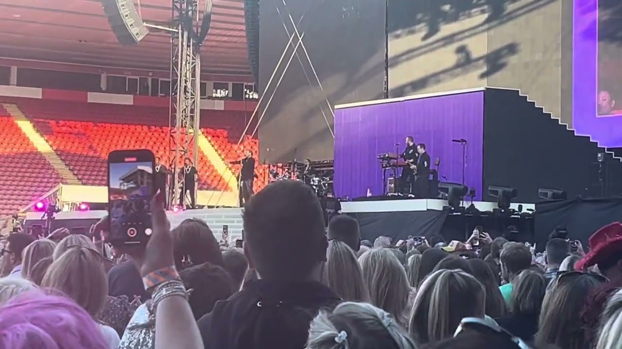 Dance With Me Tonight - Olly Murs (St Mary’s Stadium 2nd June 2024)