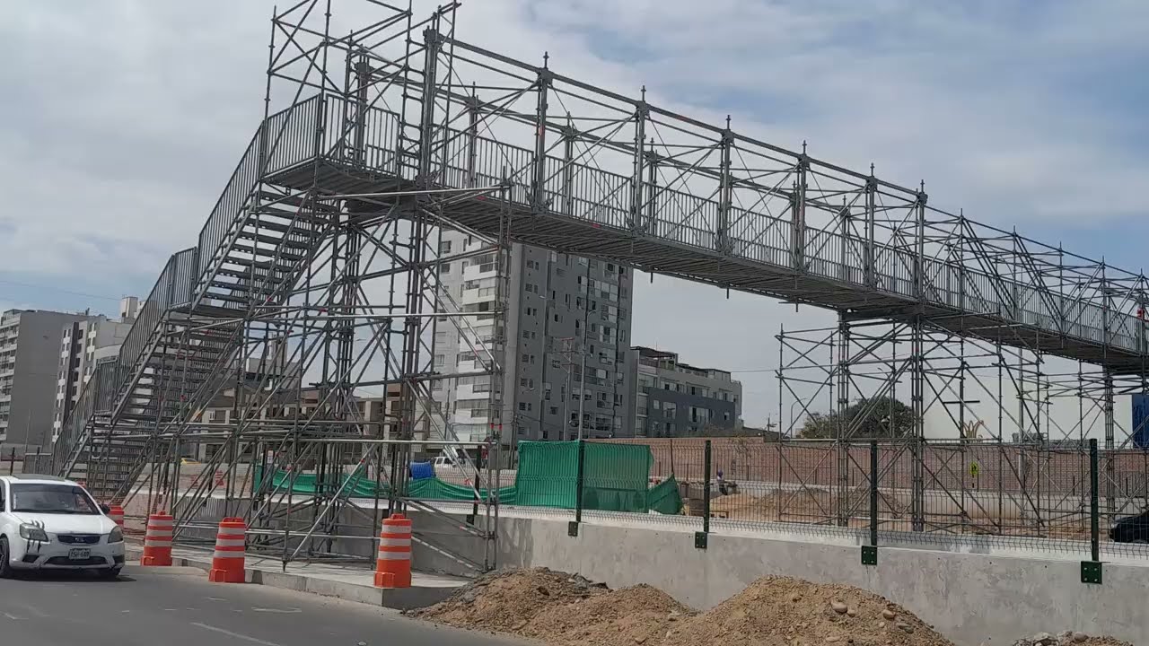 Gran Avance en el Puente de Vía Expresa Sur ( Santiago Surco) Perú