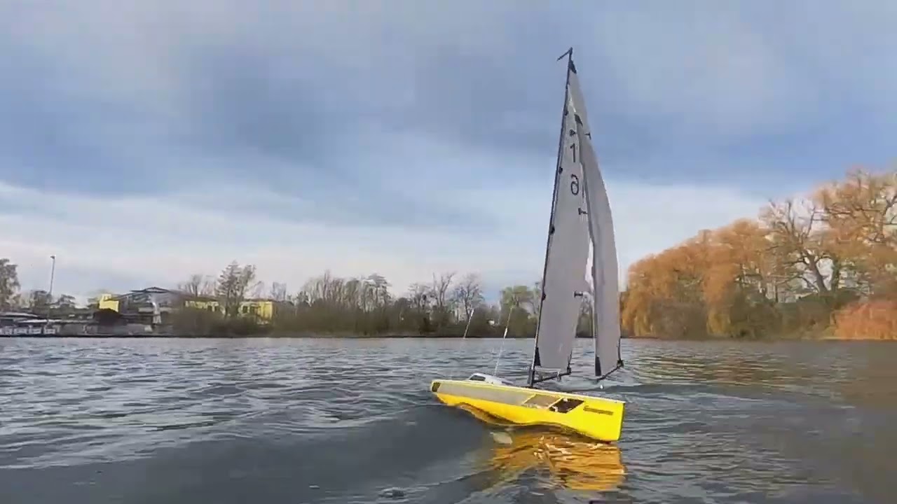 Segelboot Micro Magic 16