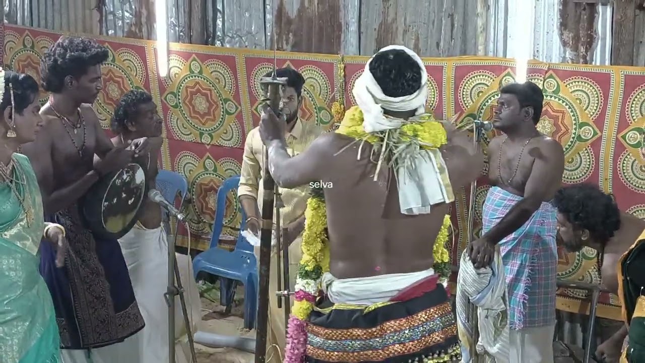 கட்டையேறும் பெருமாள் சாமி யும் மாசான சாமியும் ஆடுவதை பாருங்கள் 