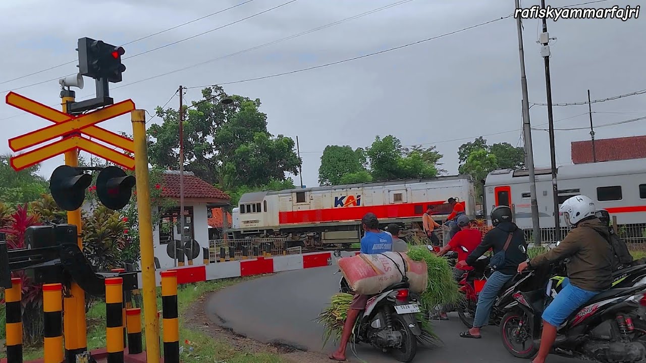 Palang Pintu Kereta Api | Railroad Crossing Videos | Febuari2026 | Ka Joglo Semar Kerto