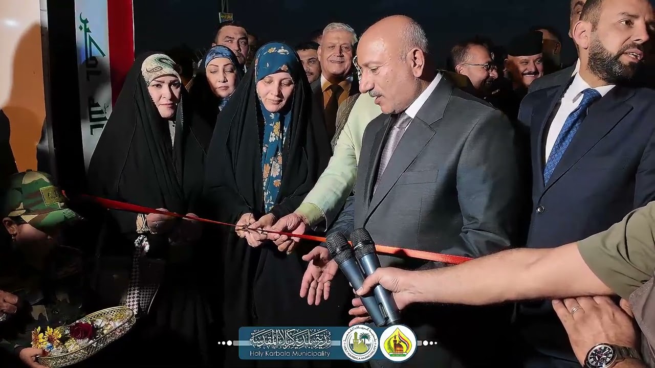 محافظ كربلاء المقدسة المهندس نصيف الخطابي يفتتح شوارع حي الإمام موسى الكاظم عليه السلام