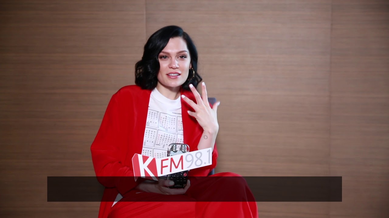 Jessie J sings Chinese songs and her favorite Chinese food, interview by KFM981