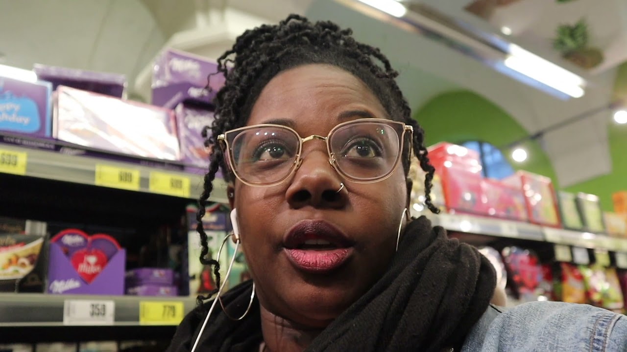 American in a Hungarian Grocery Store | Budapest Vlog | Black Solo Travel