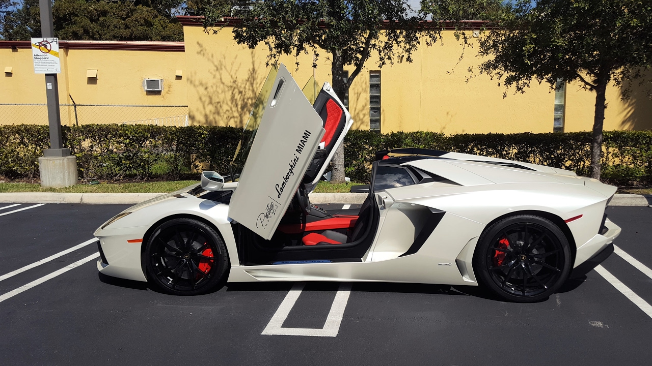 Lamborghini Aventador LP 700 4 Roadster Start Up Drive Roof Removal Loud Bull at Lamborghi Miami