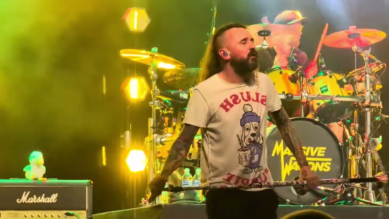 Massive Wagons - Back To The Stack (Parr Hall Warrington 07/02/26)