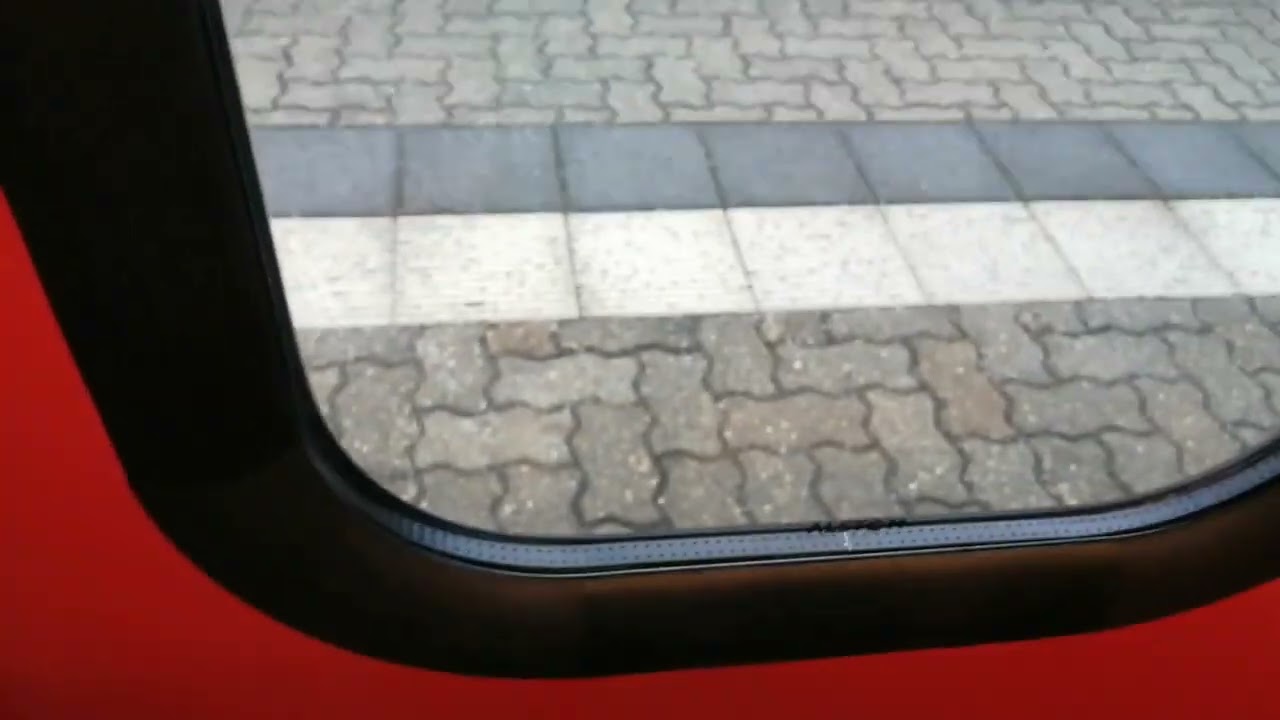 S-Bahnlinie S1 Der Baureihe 1440 Von Nürnberg Ostring Nach Lauf links der pegniz