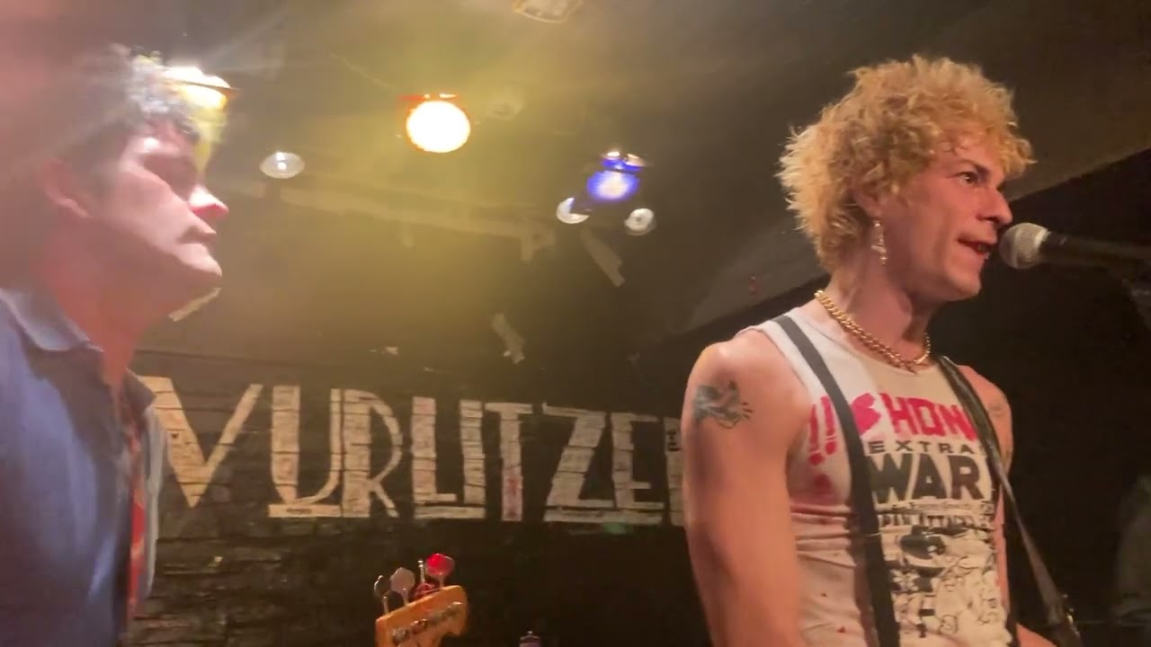 Sistema de Entretenimiento en directo en la Wurlitzer.  Sol Naciente