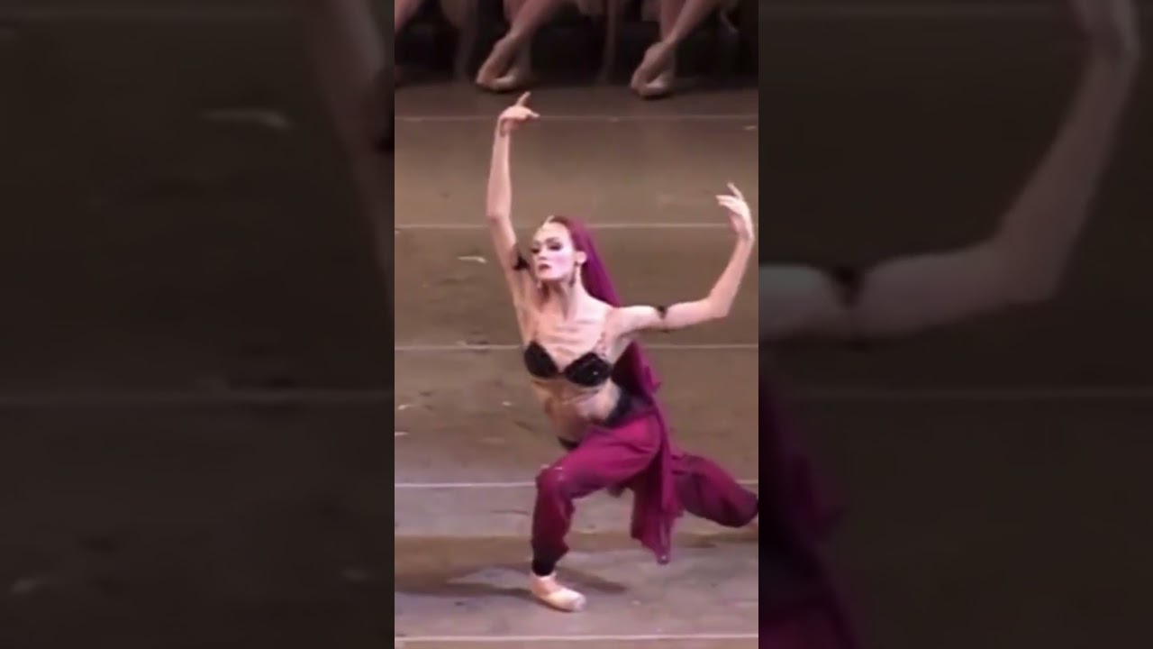 ulyana_lopatkina rehersal and performance of Nikiya death from la Bayadere❤️