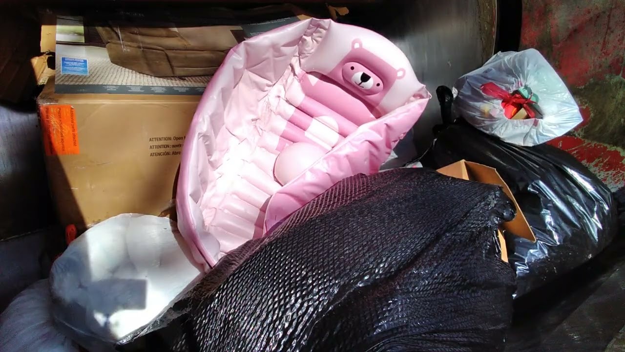 HOPPER VIEW BIG bags busting open 1080p