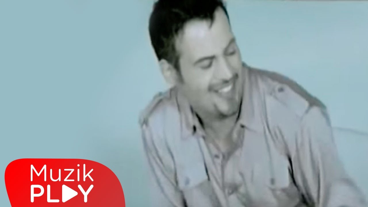 Hakan Peker - Salına Salına  (Official Video)