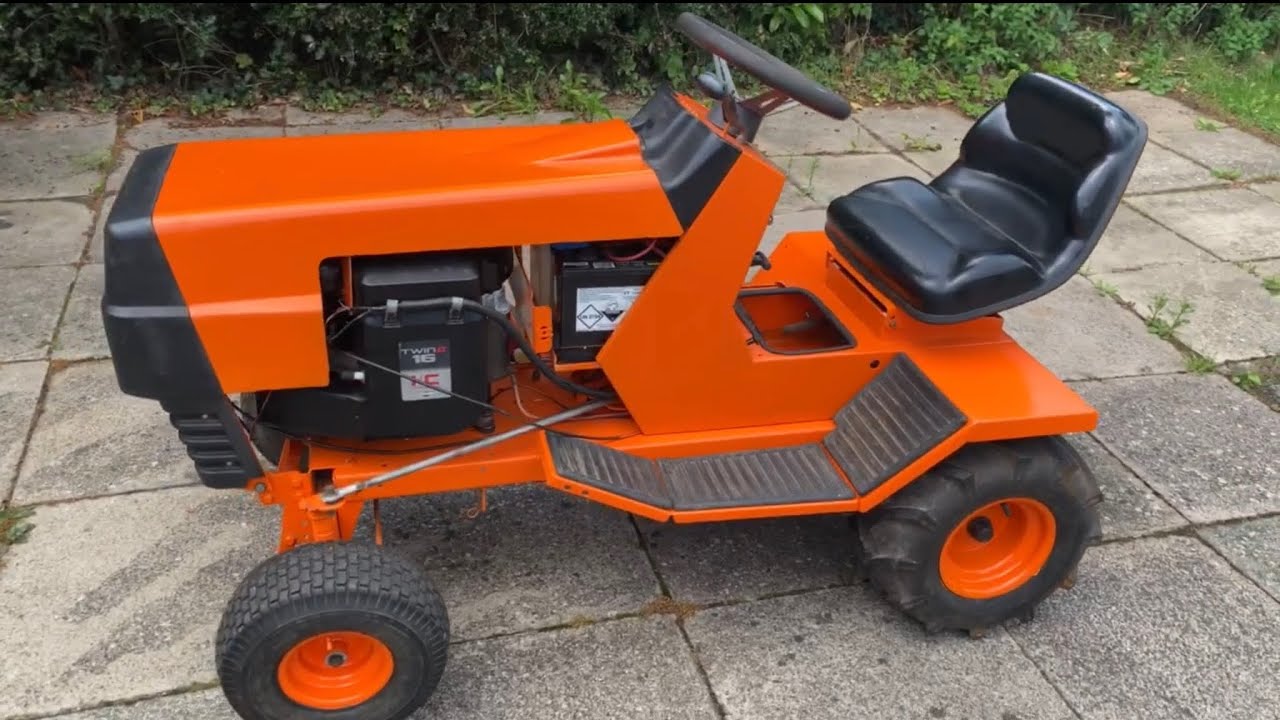 Westwood T1600 tractor ride on mower restoration 1989