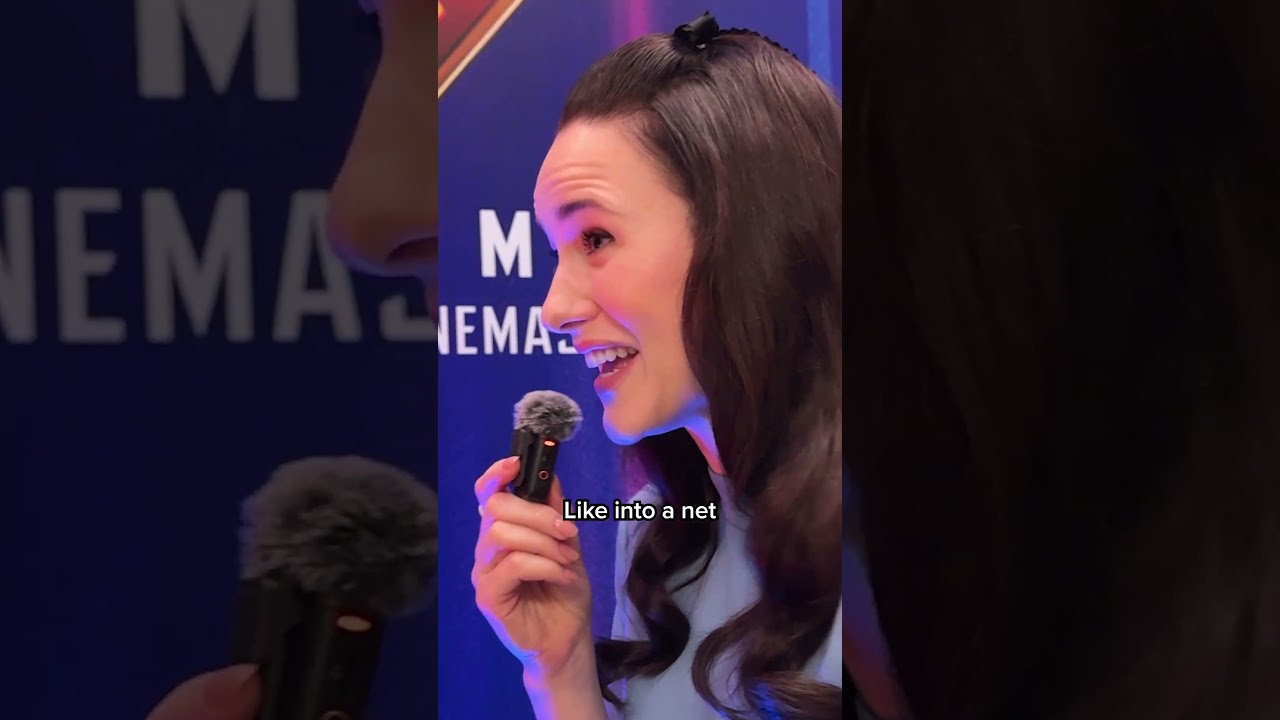 David’s kryptonite? This compliment game. 😂 
