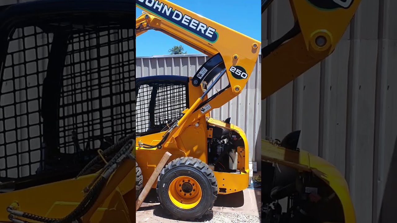 Replace Gland seals John Deere 250 Skid steer loader manufacturer  year 2000 Part 1