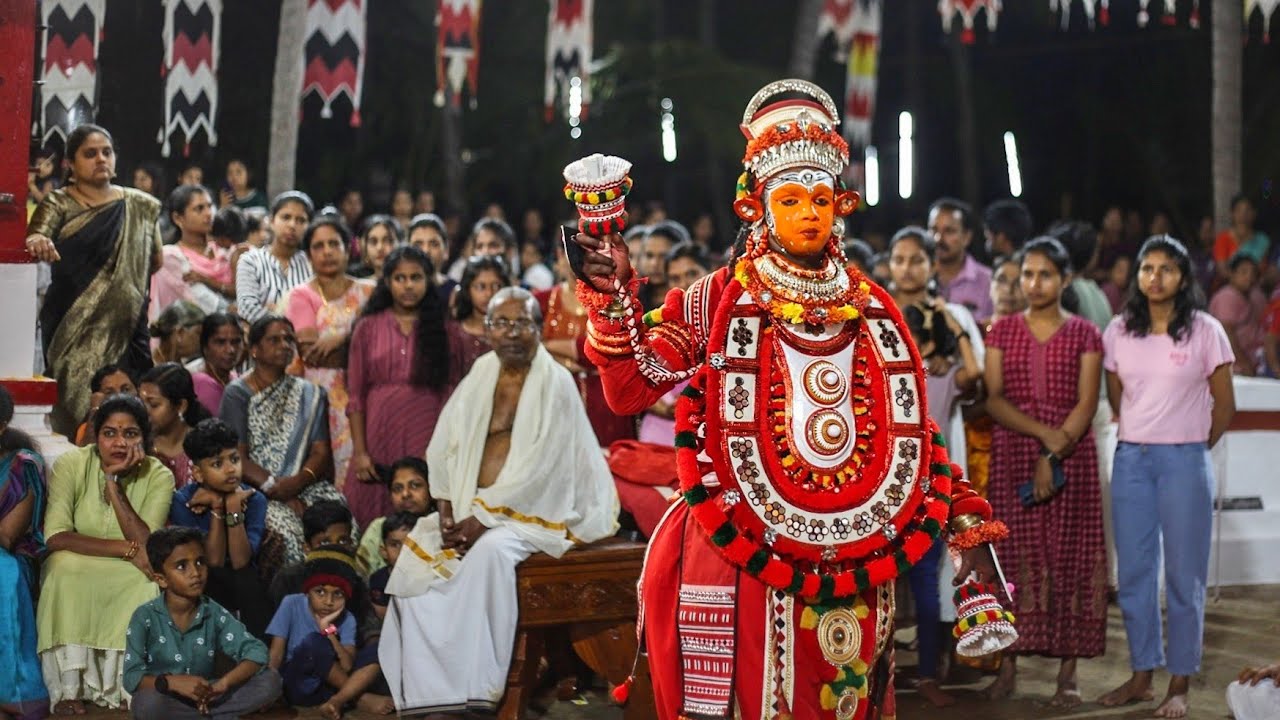 ആരും കേട്ടിരുന്നു പോകുന്ന ഗുളികന്റെ തോറ്റം ! Gulikan Thottam |TheyyamThirayattam Malabar | Folkart