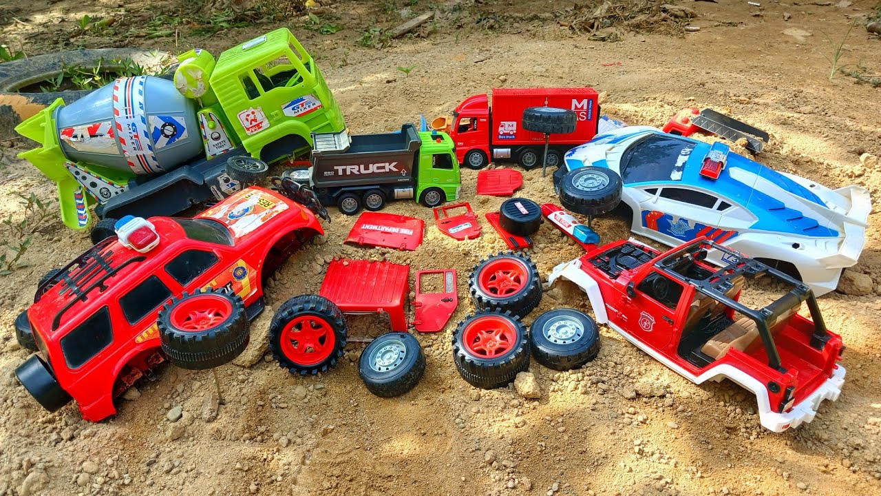 Mencari & Merakit Mainan Rusak | Mobil Polisi, Mobil Pemadam Kebakaran, Truk Molen Besar