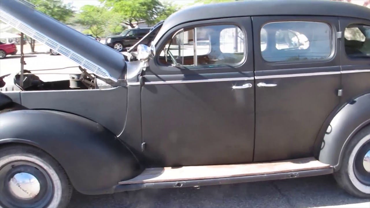 1937 Chrysler Royal
