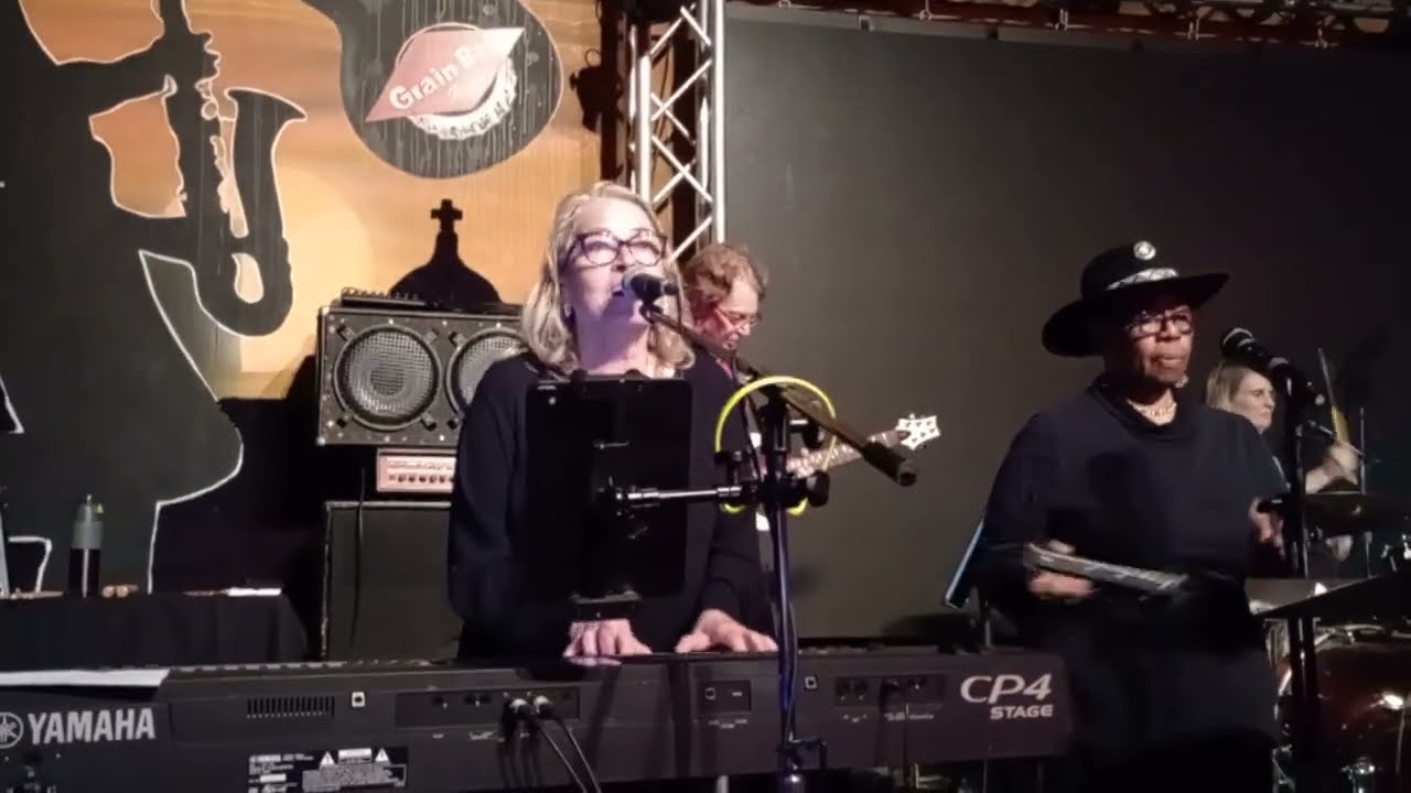 * 2/6/2026 * Drinkwine With Friends @ The Blues Saloon - St Paul, MN * 