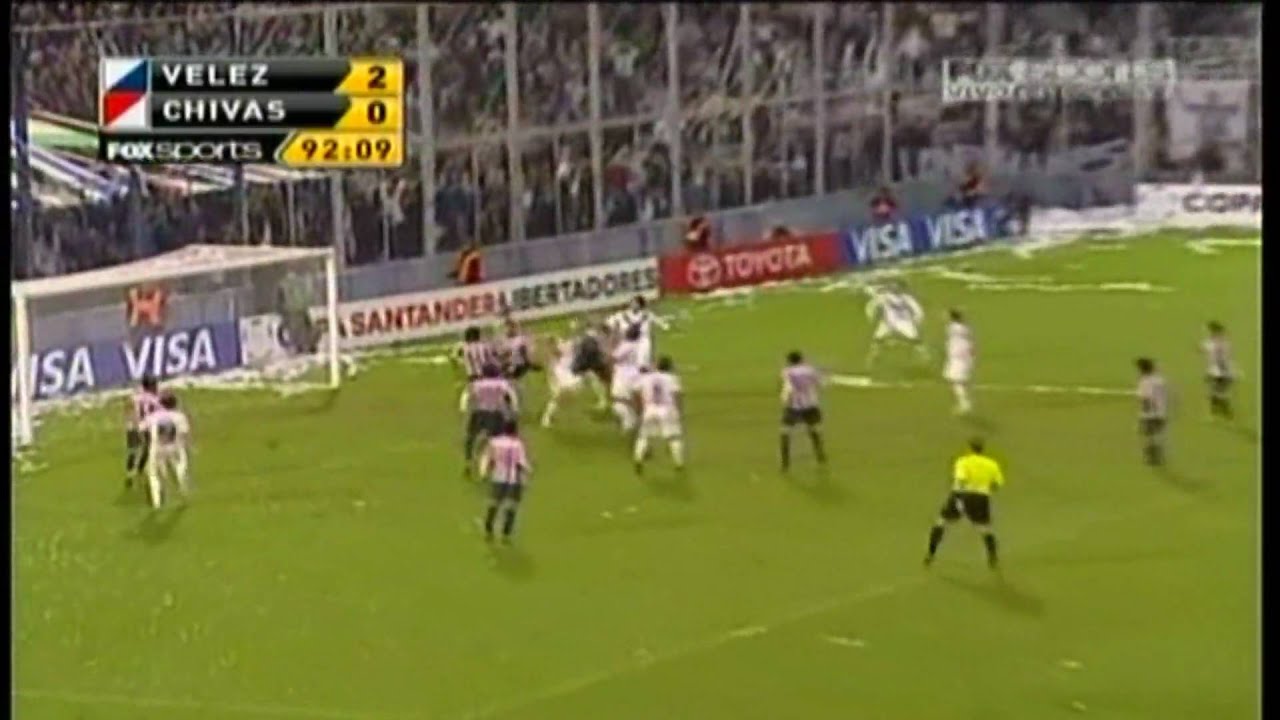 Velez Sarsfield (2)2-0(3) Chivas Vuelta Octavos 05-04-2010