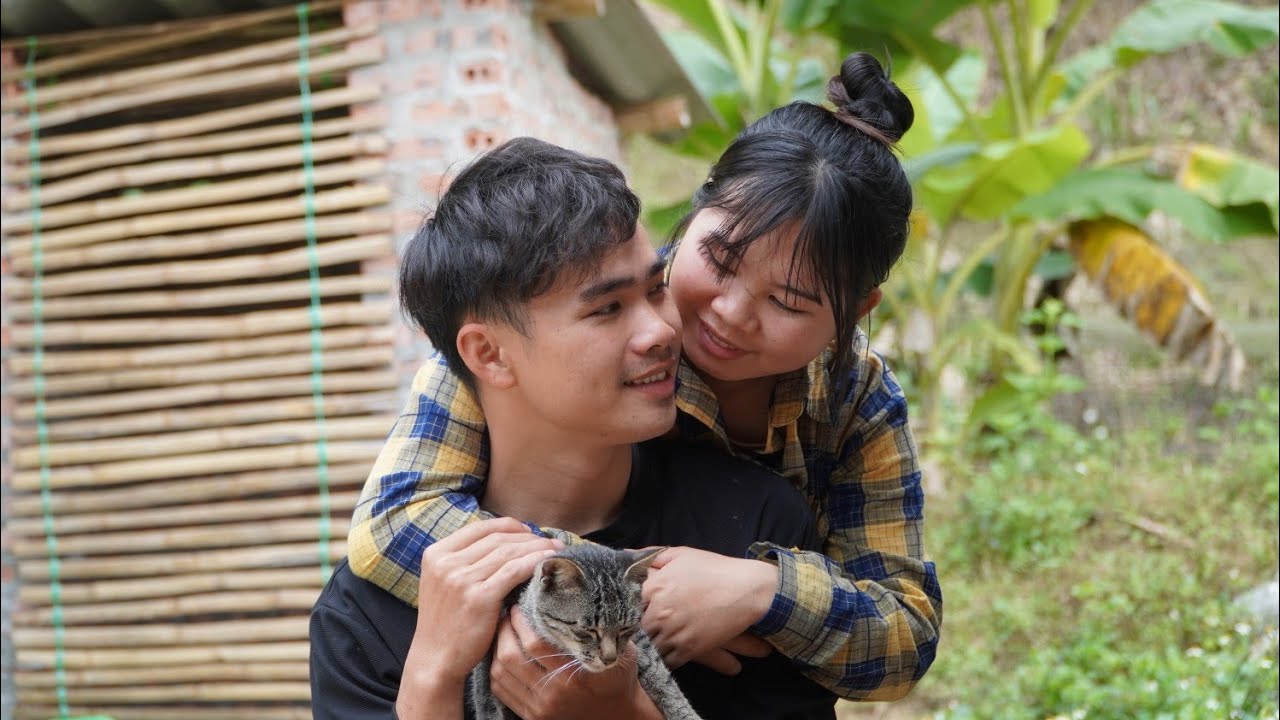 Chung and Tieu Nuong are busy preparing for the Lunar New Year and planning their wedding.